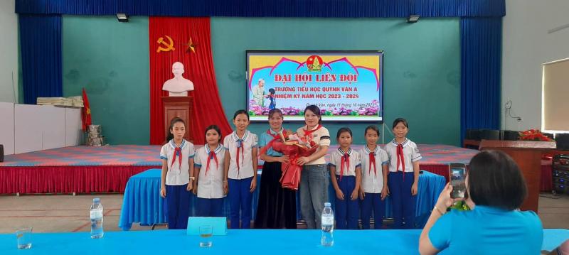 Trường Tiểu học Quỳnh Văn A