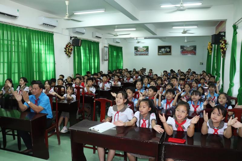 Trường Tiểu Học Tân Phú