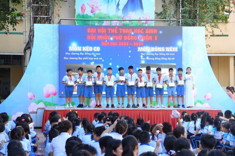 Trường Tiểu học Trần Hưng Đạo