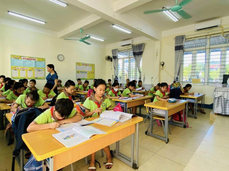 Trường Tiểu học Trần Phú
