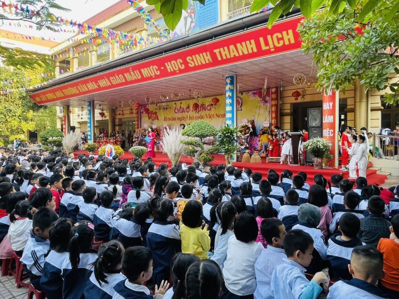 Trường Tiểu học Văn Yên