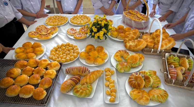 Trường Trung cấp Nghề nấu ăn - Nghiệp vụ du lịch và thời trang Hà Nội