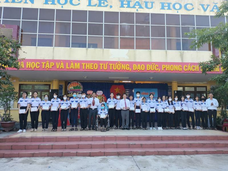 Trường THCS Lương Tấn Thịnh