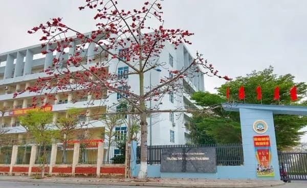 Trường Trung học phổ thông chuyên Thái Bình