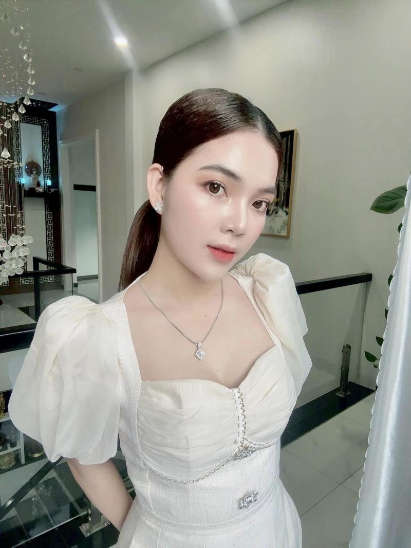 Tú Linh Makeup