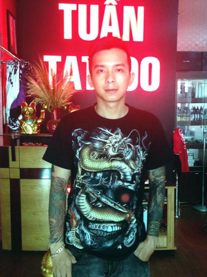 Phạm Minh Tuấn, chủ salon Tuấn Tattoo