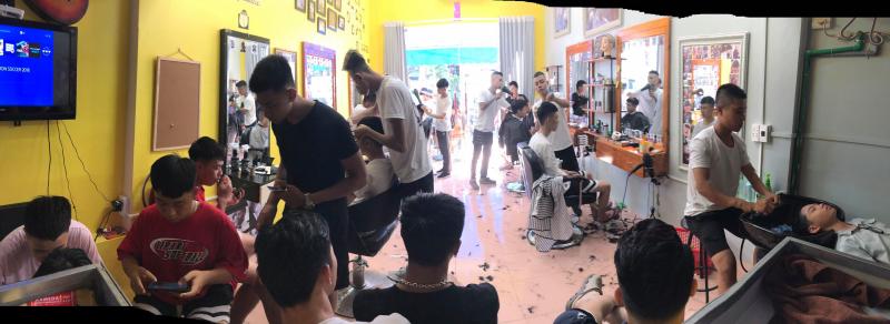 Cửa hiệu cắt tóc nam Tùng Kon Barber Shop