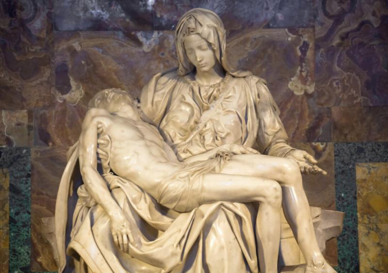 Tượng Pieta (Đức Mẹ Sầu Bi) của Michelangelo