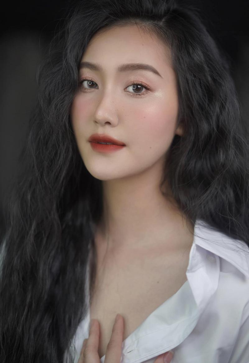 Việt Nguyễn Make Up Artist