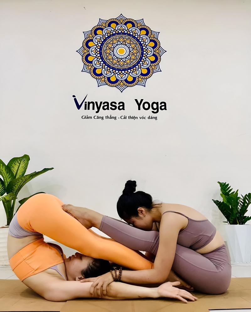 Vinyasa Yoga Long Xuyên