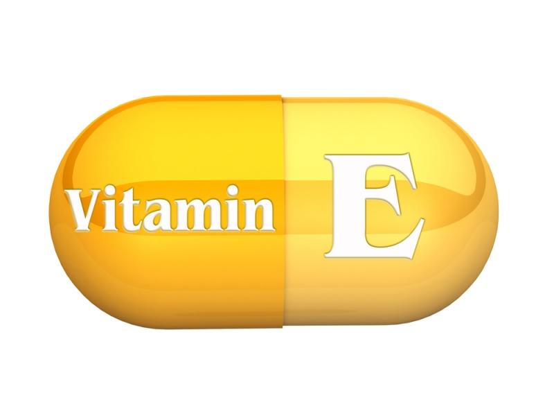 Vitamin E trị khô môi