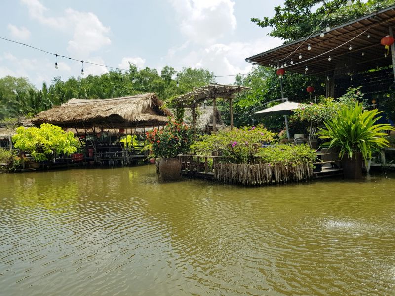 Vườn Thư Giãn - Nhà Hàng Sinh Thái