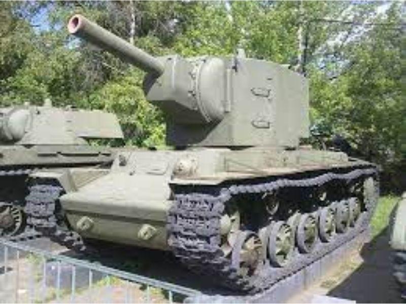 Xe tăng Kliment Voroshilov 2 (KV-2)
