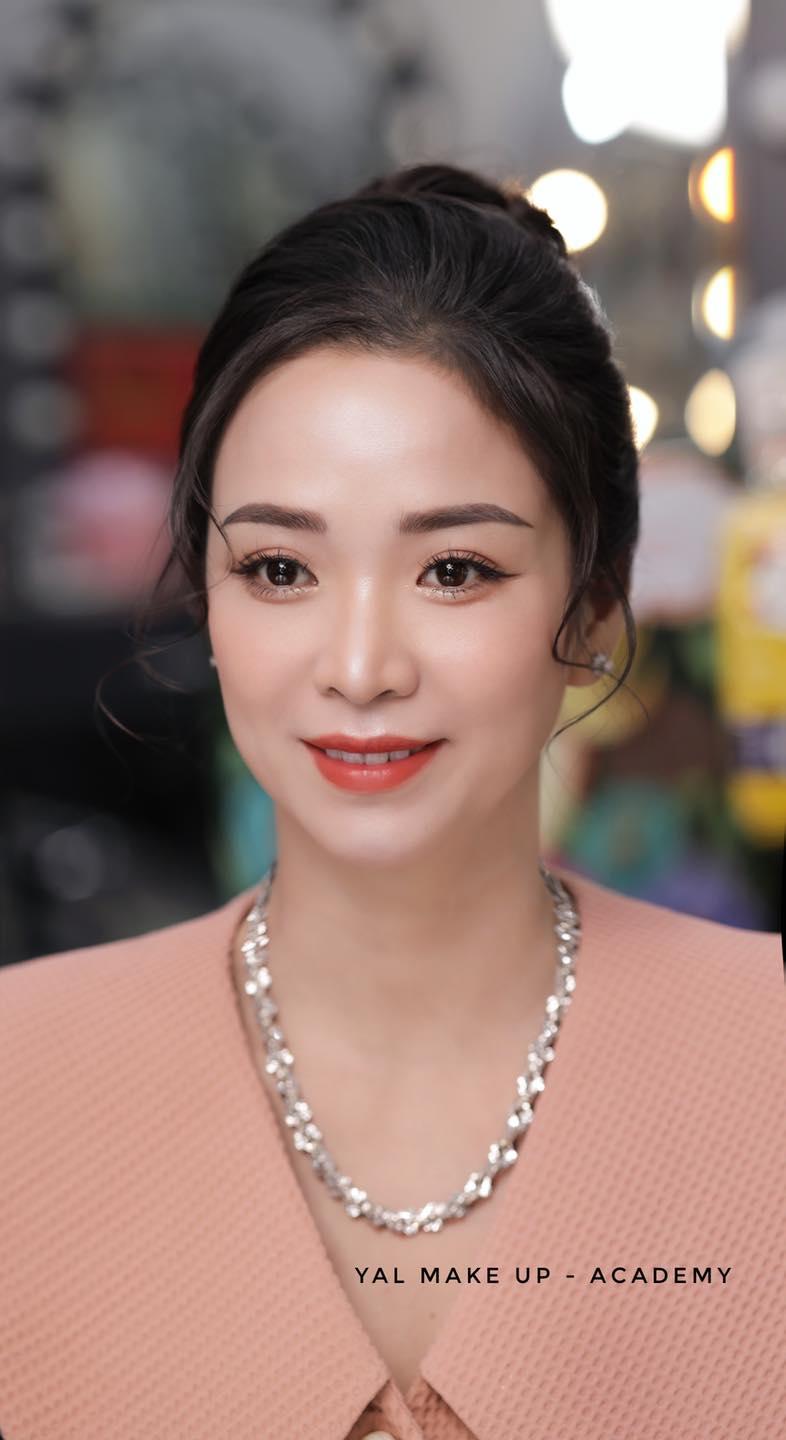 Yal Trần Academy (Trần Tuyền Make up)